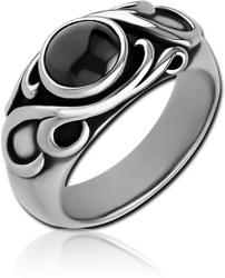 SURGICAL STEEL GRADE 316L RING WITH ONYX
