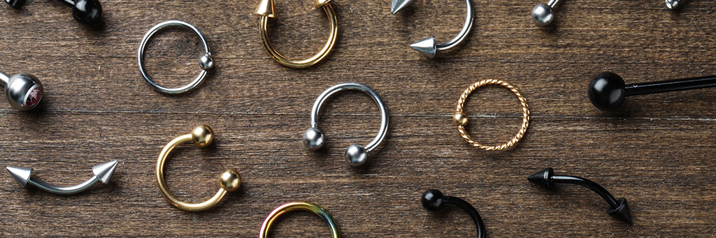 Why No-Minimum Wholesale Ordering Matters for Smaller Piercing Studios